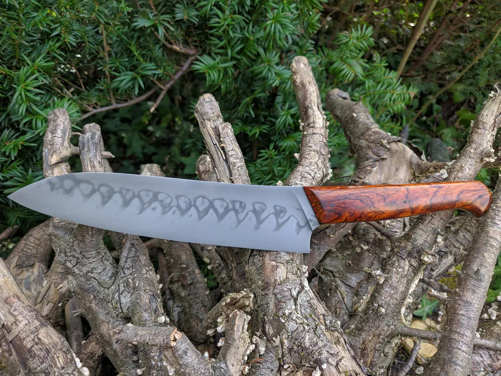 Couteau artisanal Long Bonap lame hamon dentelle vue gauche – Atelier sous l’éclipse