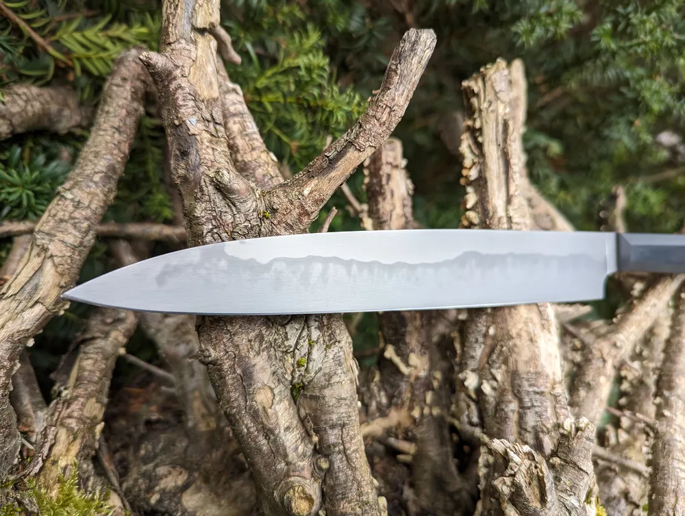 Couteau artisanal Sujihiki zoom hamon – Atelier sous l’éclipse