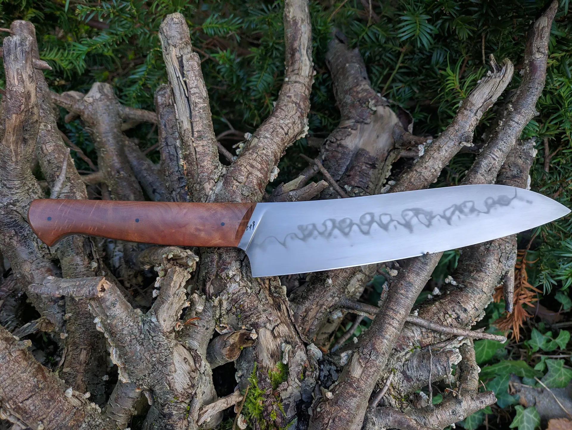 Détail de couteau artisanal avec hamon atelier sous l'éclipse - hamon-4