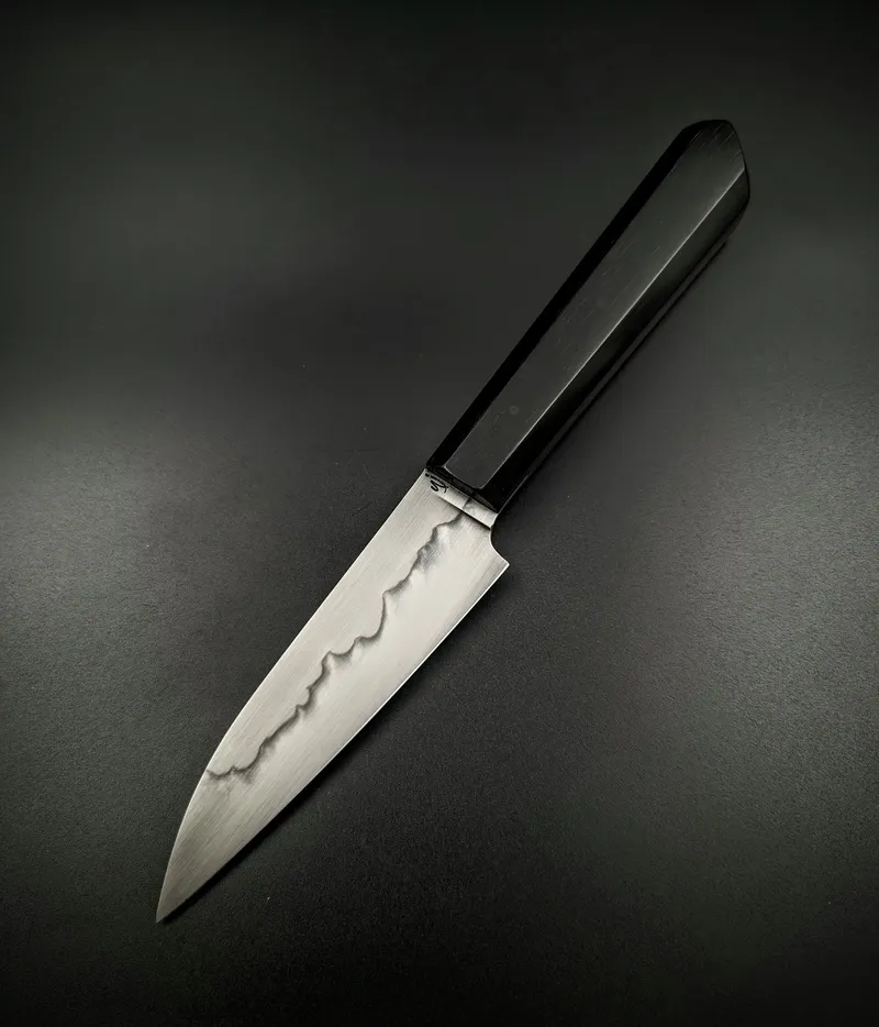 Couteau Petty Tsuki polyvalent pour la cuisine de précision